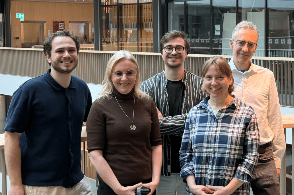 Featured image for New vaccine strategy triggers antibodies capable of blocking diverse HIV variants